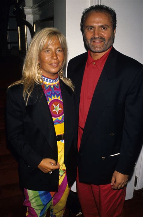 la mamma di gianni versace|Gianni, Santo e Donatella Versace, una vera famiglia italiana .